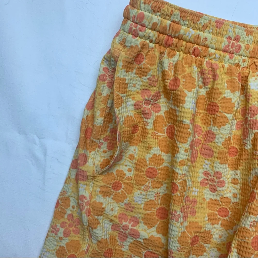 Blackbough size large swim shorts bathing suit retro floral Shorts